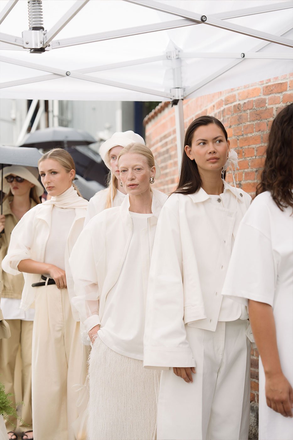 lauraalvarez_cphfwss27-mkdtstudio_backstage_10